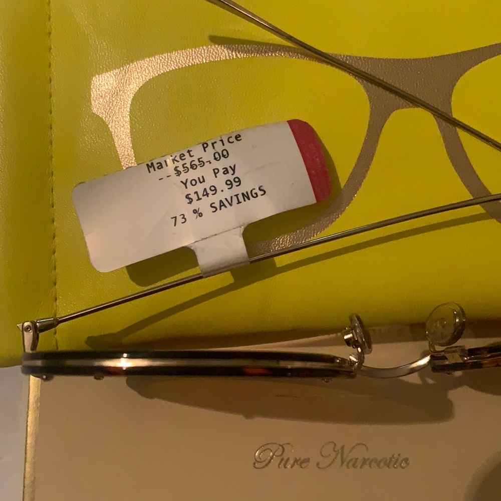 Beatiful Christian Dior glasses …new with tag no case